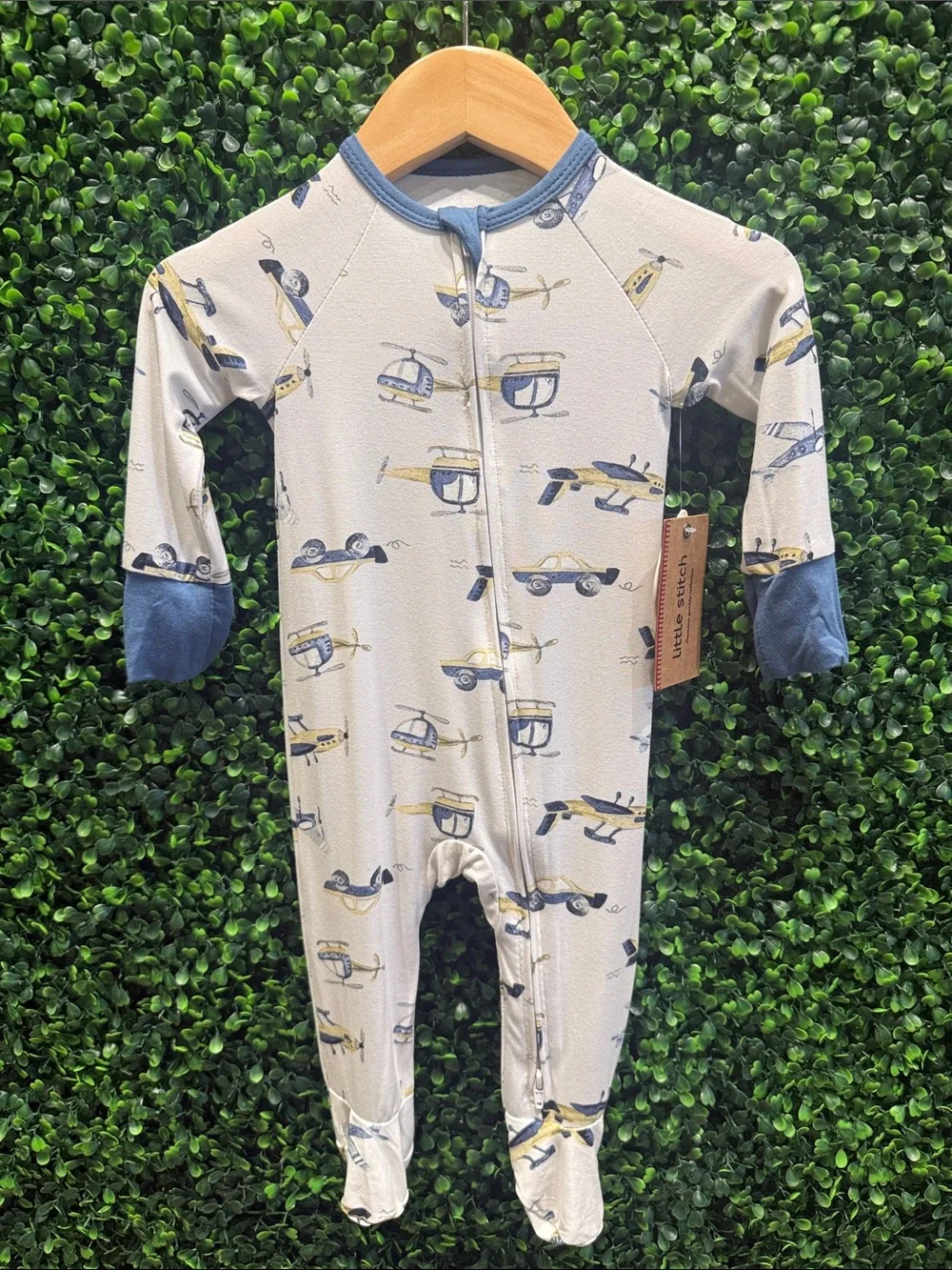 Bamboo Zipper Romper Helicopters, Planes , Cars Print NEW So Soft • 6 Months